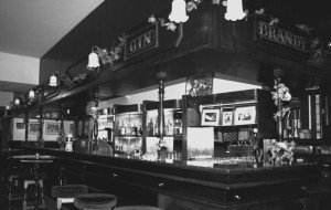 Picture of the Overseas Club Bar